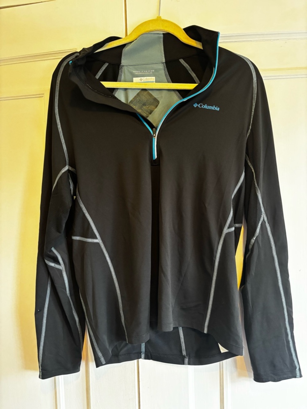 Columbia Black Half-Zip Pullover
